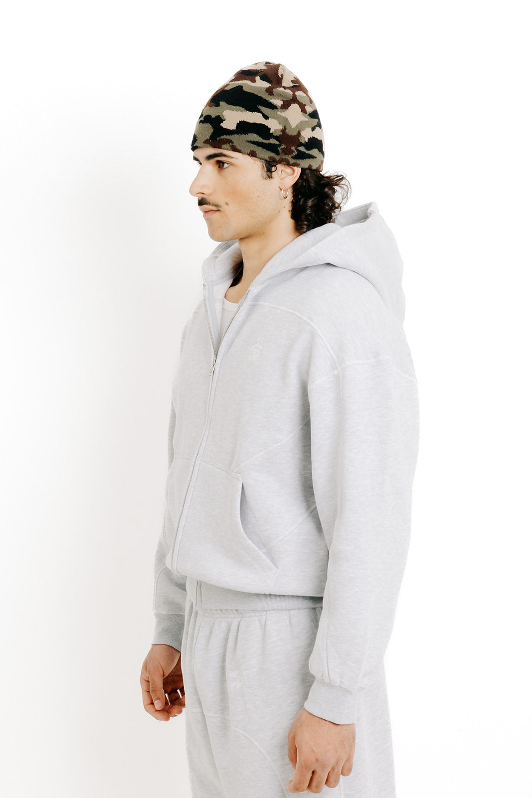 Gray zip hoodie F001